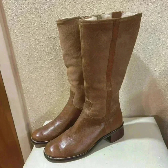 Fur lined boots. Size 8M - Picture 1 of 11